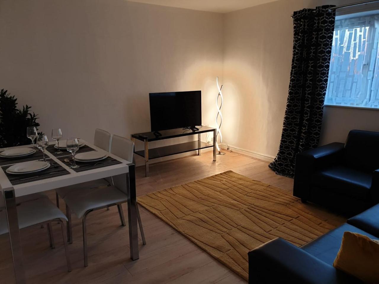 River Court Apartments Lets Cambridge Zewnętrze zdjęcie